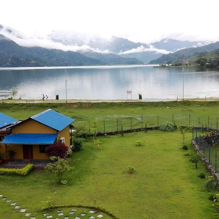 Hotel Lakefront Pokhara Exterior photo